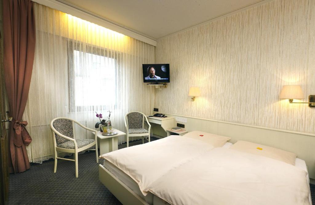 Hotel Pohl Kinheim Cameră foto